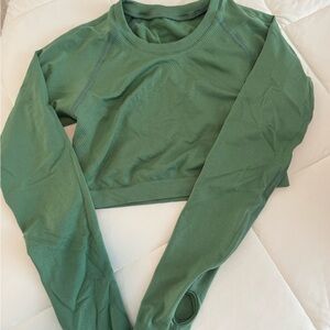 ALPHALETE GREEN CROP LONG SLEEVE